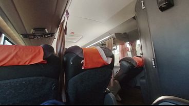 Stelletje in de bus: seks, exhibitionisme en klaarkomen tijdens de rit